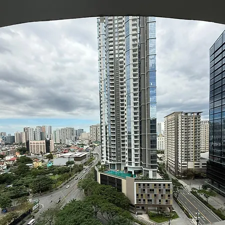 Condo In Bgc By Michvist - Uptown Parksuites Tower 2