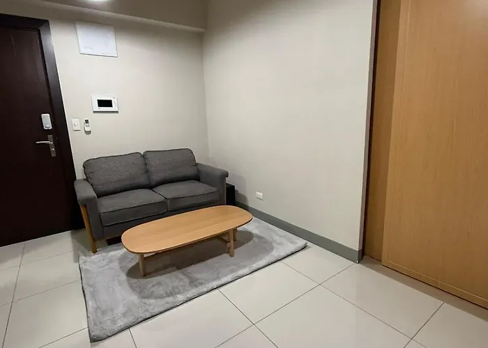 In Bgc By Michvist - Uptown Parksuites Tower 2