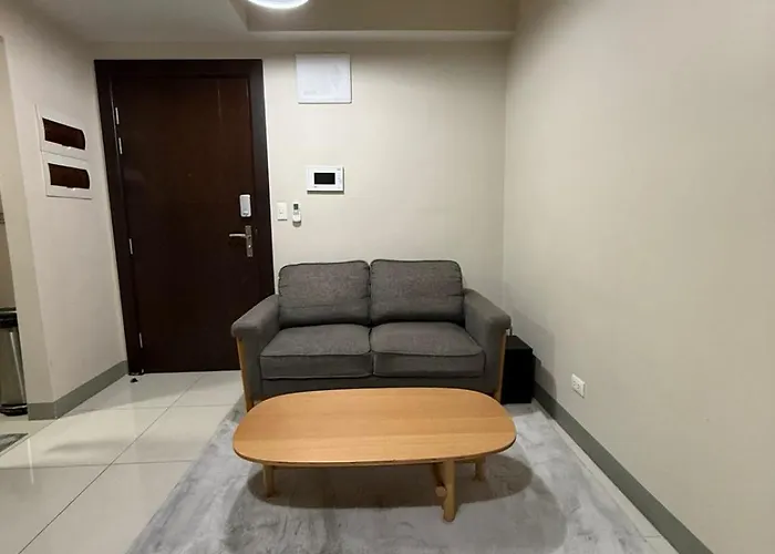 In Bgc By Michvist - Uptown Parksuites Tower 2