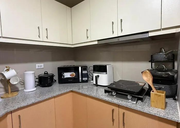 In Bgc By Michvist - Uptown Parksuites Tower 2