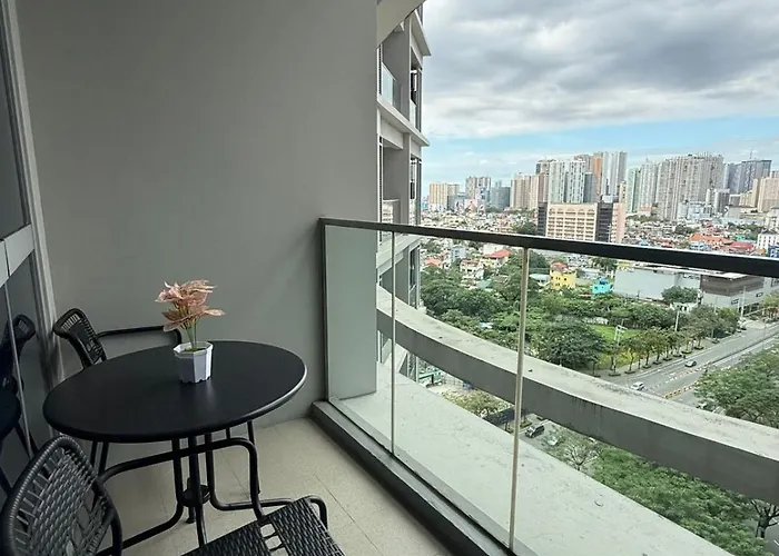 Aparthotel In Bgc By Michvist - Uptown Parksuites Tower 2 Manila
