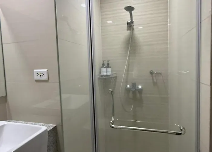 In Bgc By Michvist - Uptown Parksuites Tower 2 *